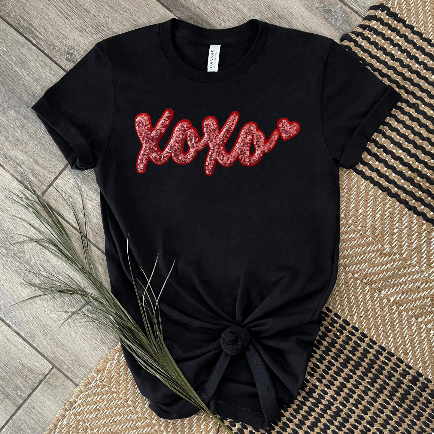 SEQUINS PINK XOXO T-SHIRT