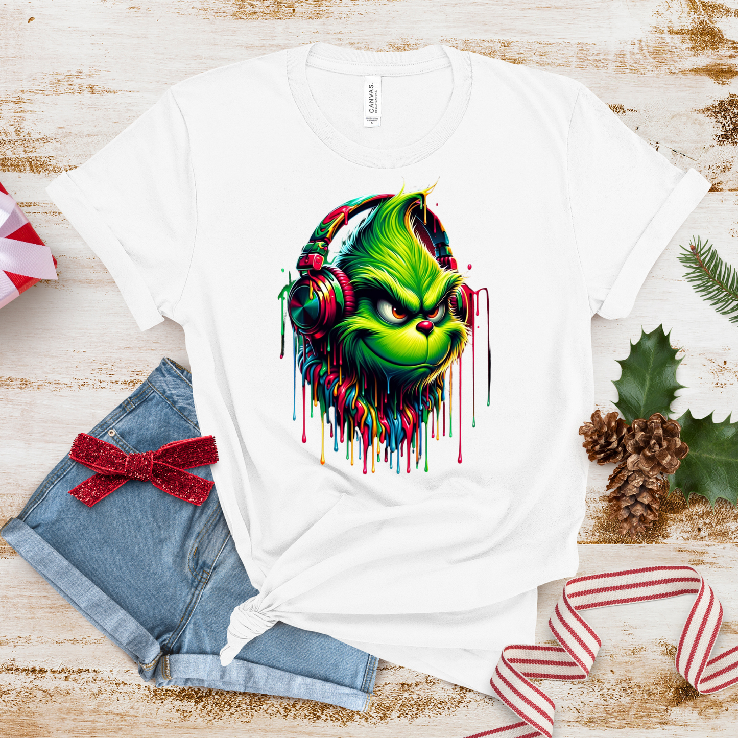 GREEN HEADPHONES T-SHIRT