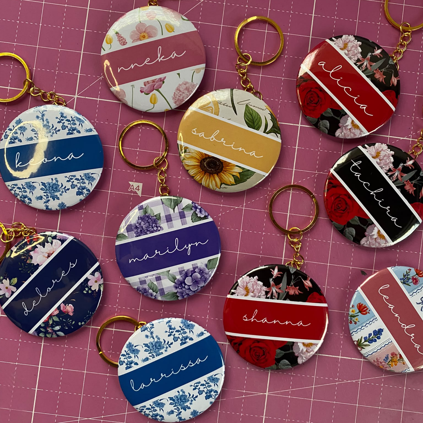 CUSTOM MIRROR KEYCHAIN
