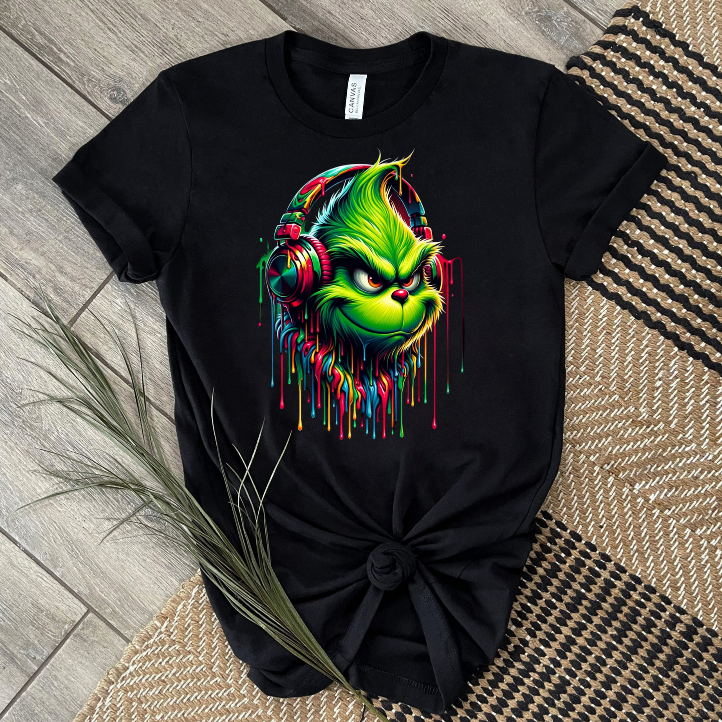 GREEN HEADPHONES T-SHIRT